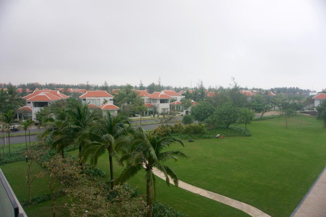 Sunshine Apartment In 5* Resort Da Nang Exterior photo