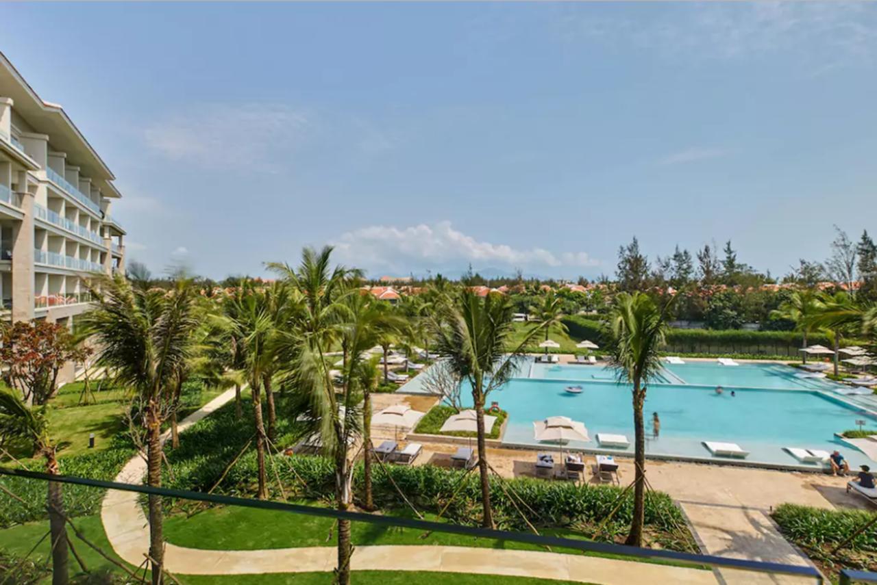 Sunshine Apartment In 5* Resort Da Nang Exterior photo